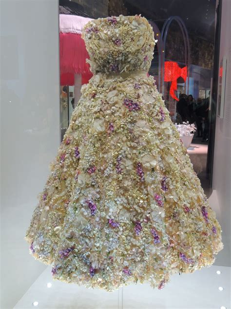 miss Dior dress